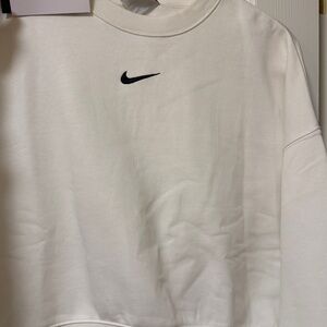 NEW Womens Nike Oversized Sweatshirt sz XS - white
